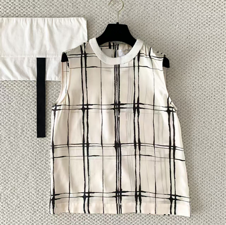 Summer Clothing Styles For Women - เสื้อกั๊กผ้าไหมปักเลื่อม คอกลม แขนกุด สไตล์ใหม่ประจำฤดูร้อนปี 2026 สำหรับสุภาพสตรีชาวยุโรปและอเมริกา